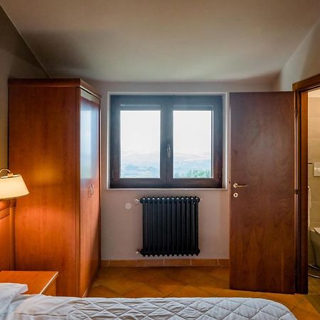 Hotel La Scottiglia E Ristorante Seggiano Bagian luar foto