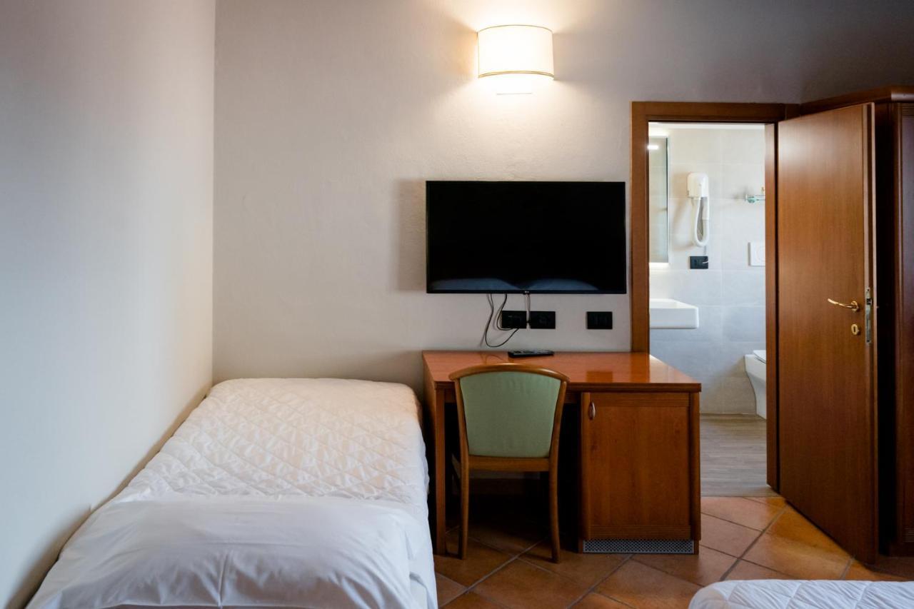 Hotel La Scottiglia E Ristorante Seggiano Bagian luar foto