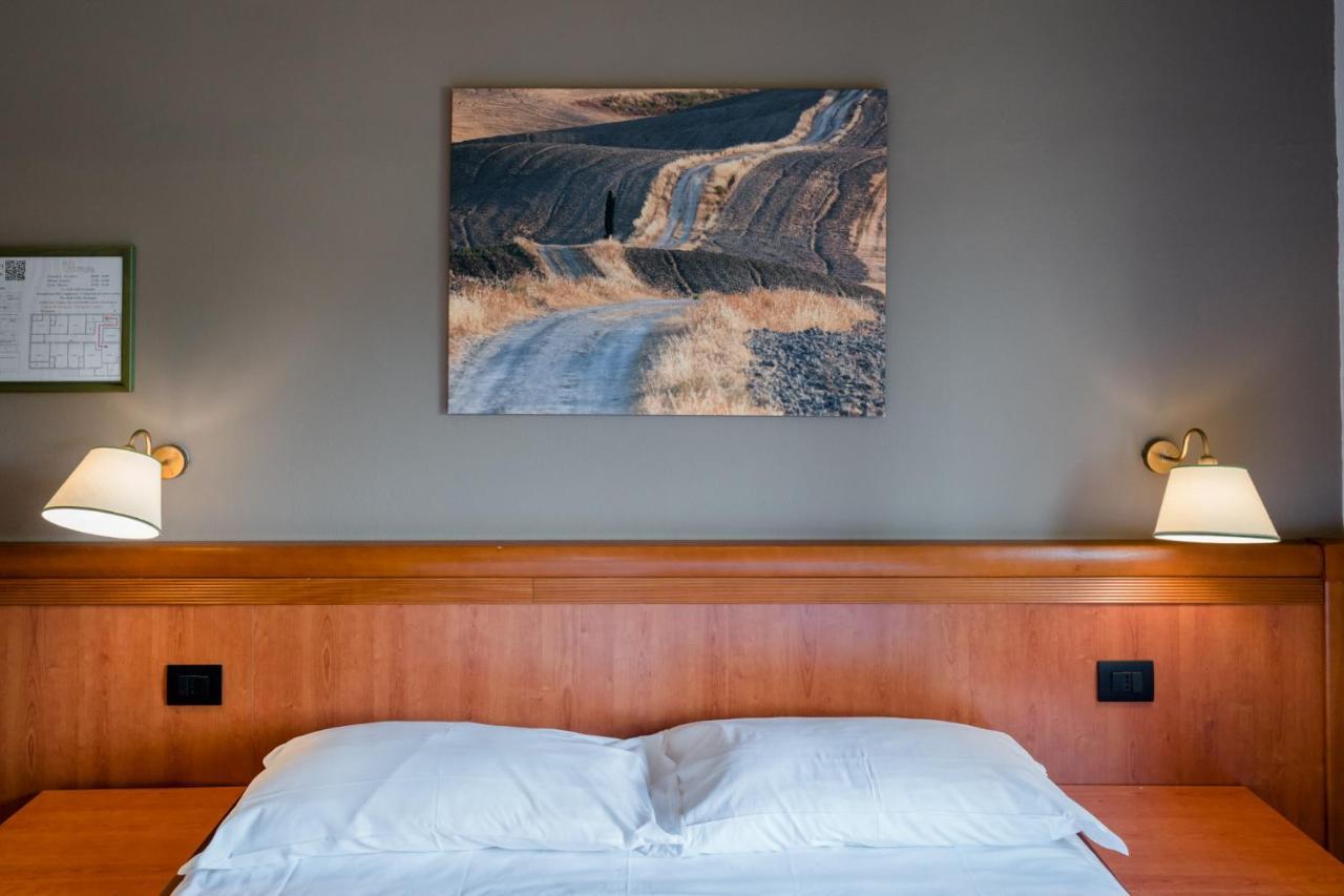 Hotel La Scottiglia E Ristorante Seggiano Bagian luar foto