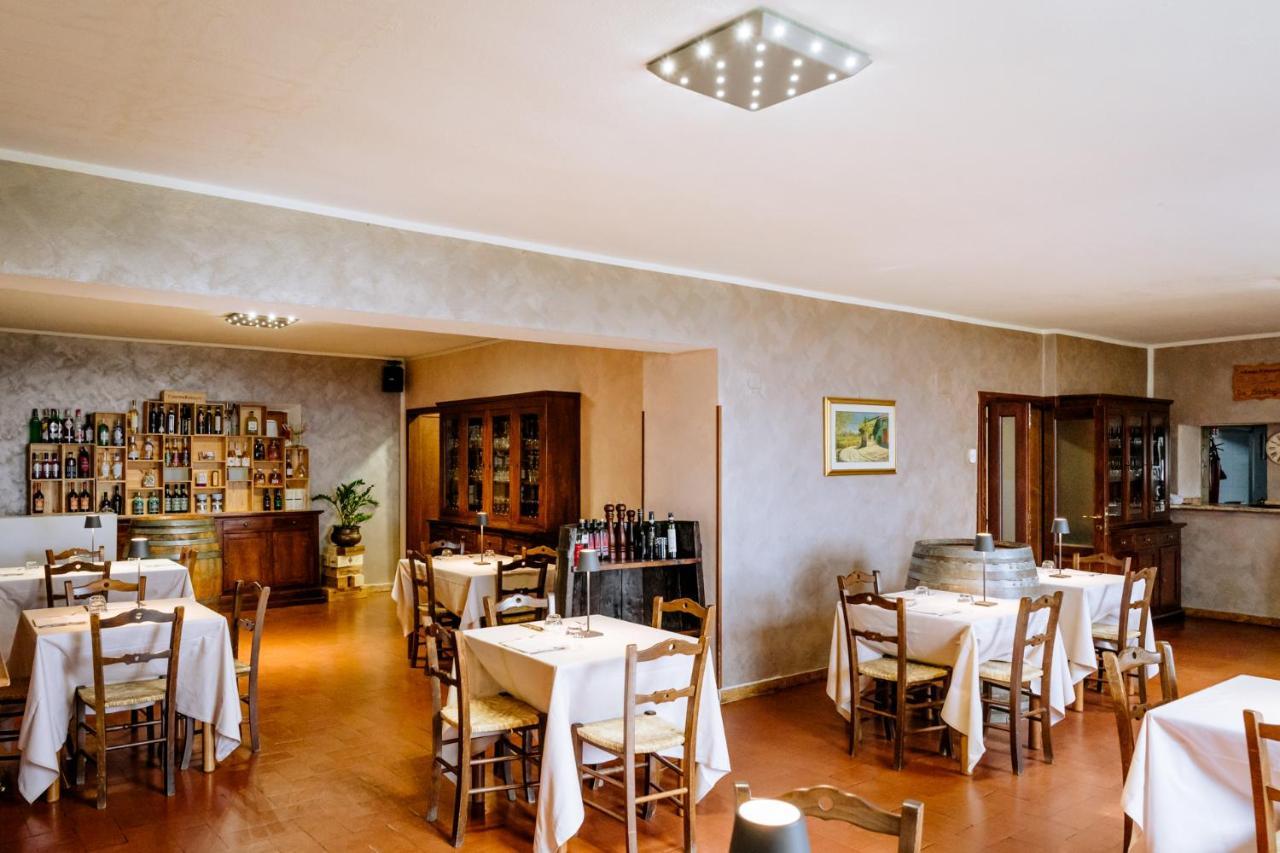 Hotel La Scottiglia E Ristorante Seggiano Bagian luar foto