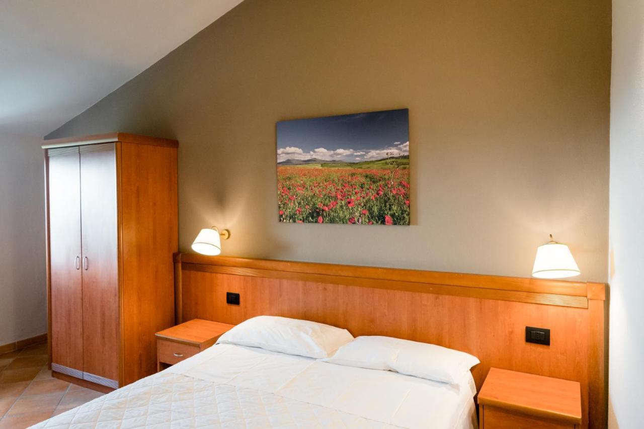 Hotel La Scottiglia E Ristorante Seggiano Bagian luar foto