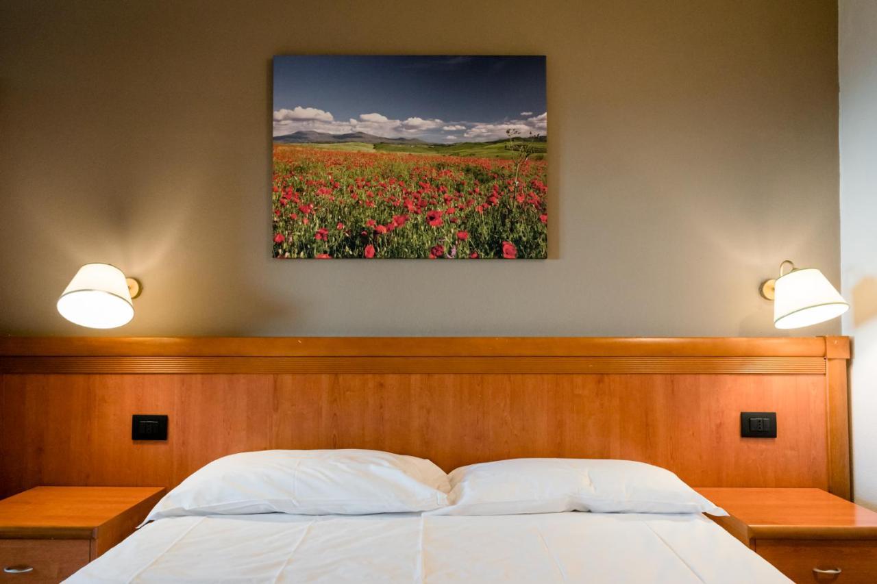 Hotel La Scottiglia E Ristorante Seggiano Bagian luar foto